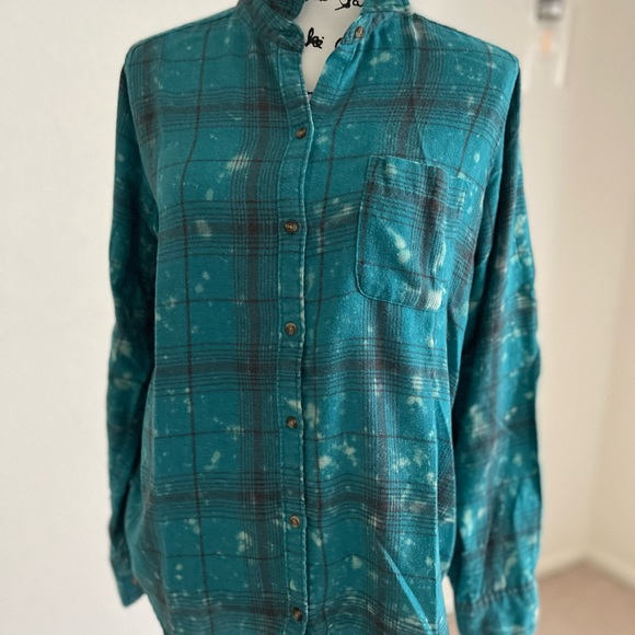 Hollister Button Down Polo long sleeves - Picture 2 of 10